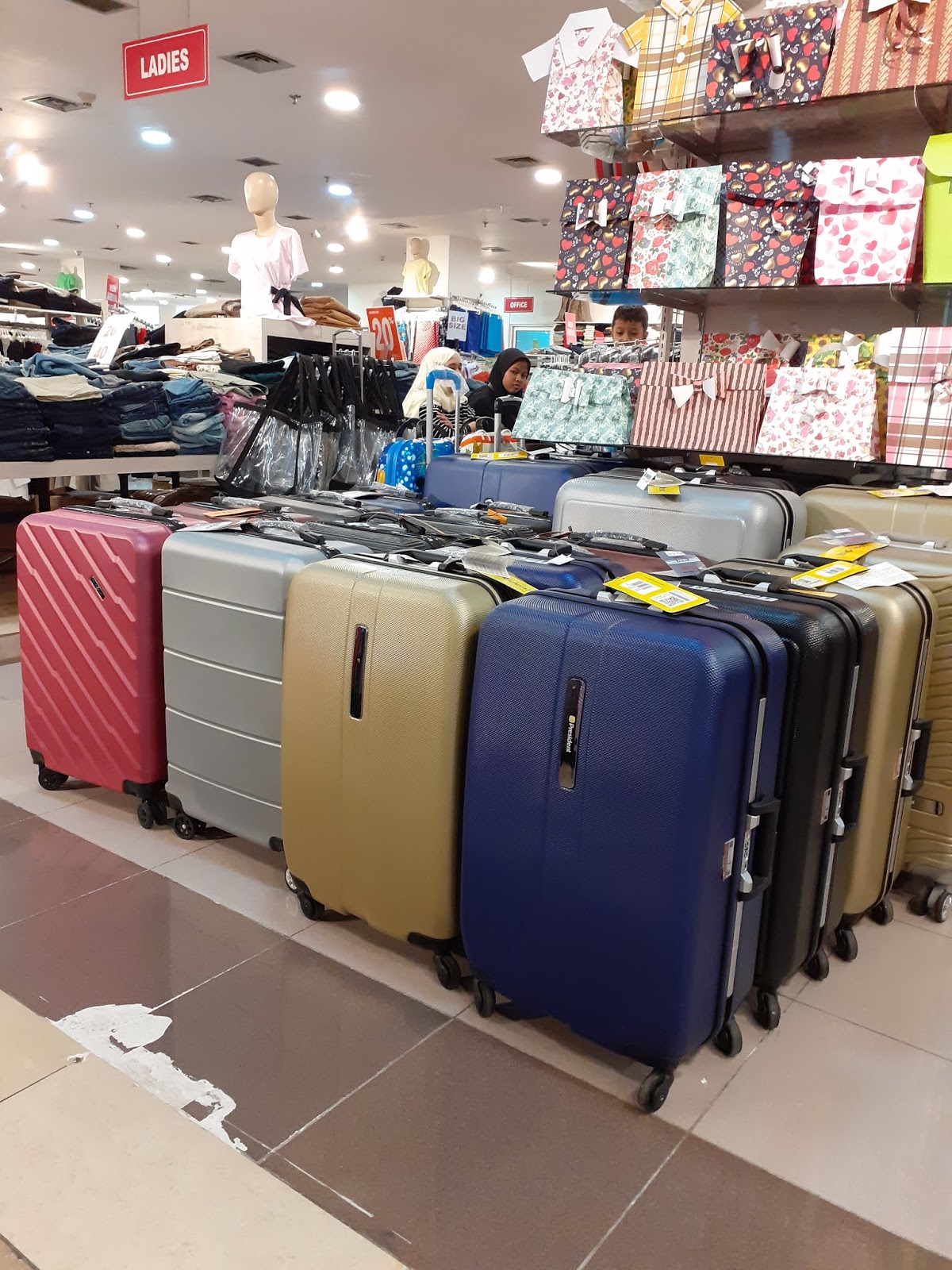 Desember 2019 Tante Julit