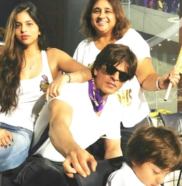 Shah Rukh Khan & daughter Suhana Khan Shah Rukh Khan & daughter Suhana Khan