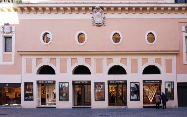 Louis Vuitton Étoile Maison, Rome  Peter marino, Store interiors, Louis  vuitton