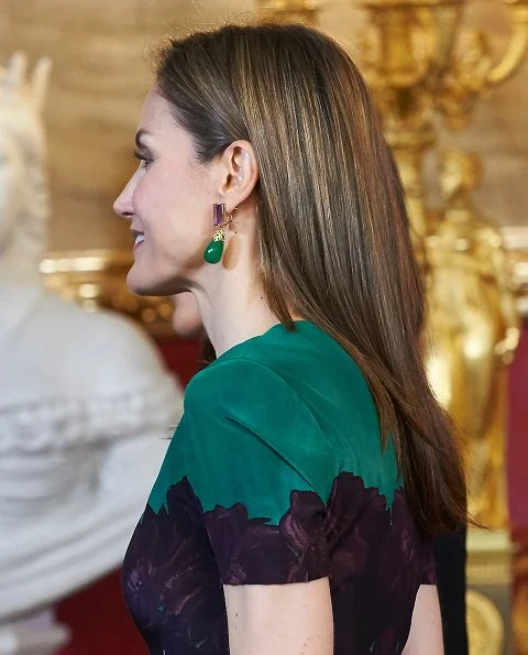 Queen letizia wore a Green Floral Dress and  Emerald Green Swarovski Crystal earrings and Magrit shoes. Mother's day gift