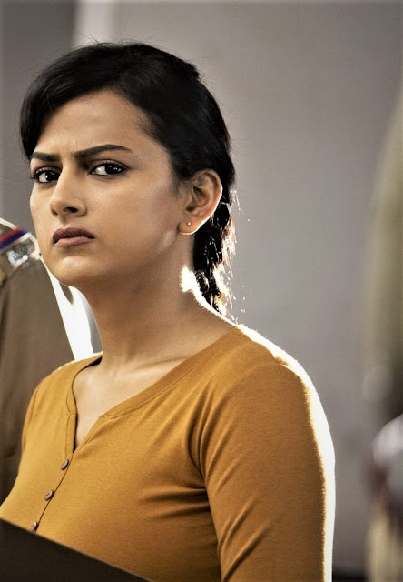 Actress Shraddha srinath exposing boobs shape in Chakra movie hot HQ stills gallery