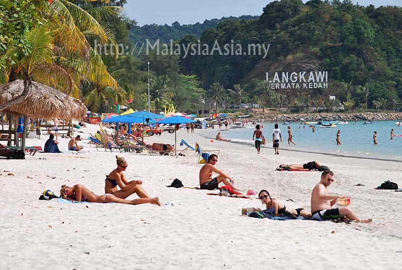 The Best Vacation Spot in Malaysia Cenang Beach Pantai 