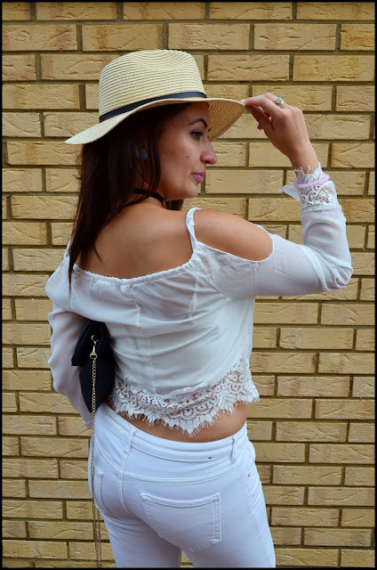 white7.jpg