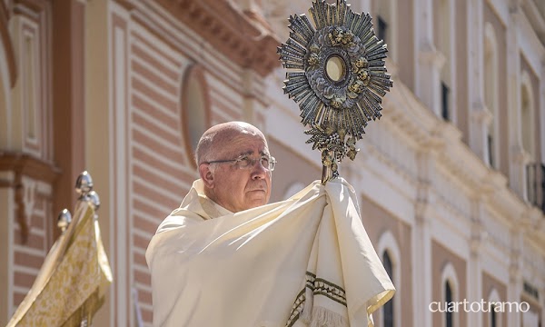 El obispo de Huelva bendecirá a la ciudad desde la puerta de la Catedral en un Corpus sin procesión