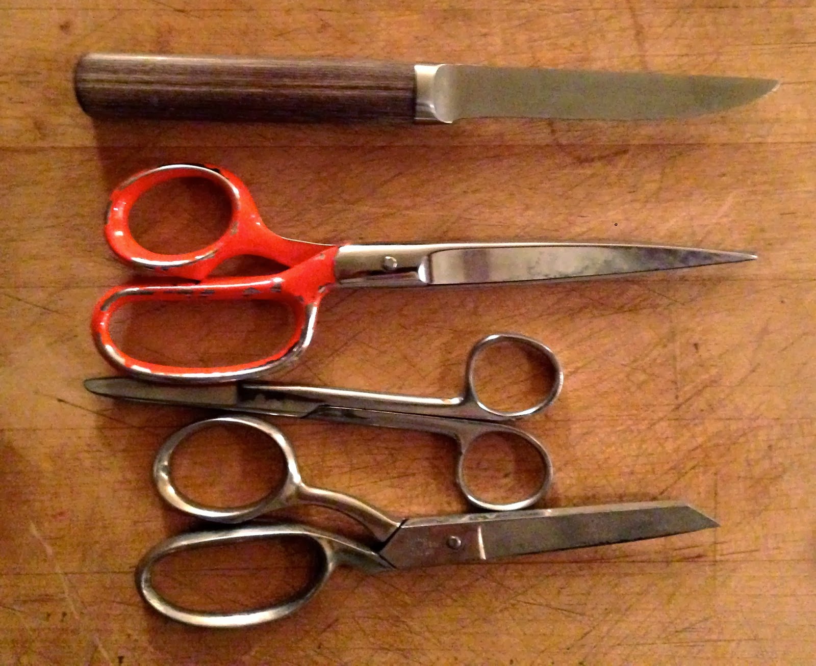 Mobile Knife Sharpening / Knife Sales I Sharpen Scissors