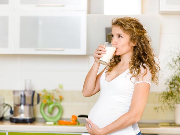 Consuming Milk During Pregnancy - Types, Benefits, Tips, And Precautions