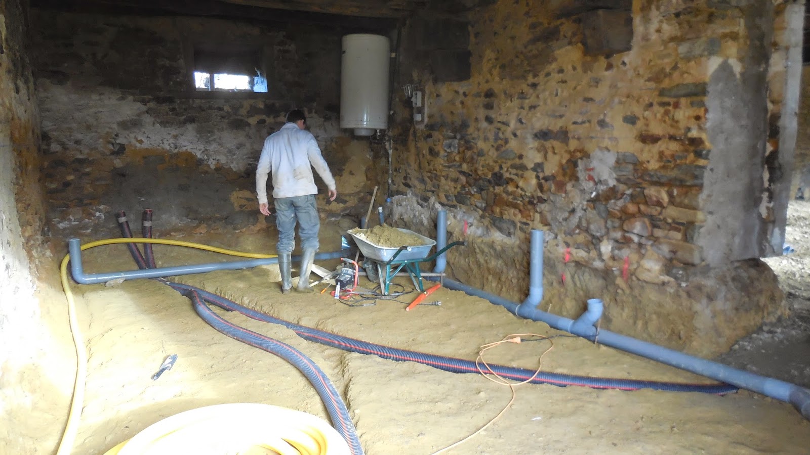 Rénovation d'une longère Phase 4 Tranchées pour