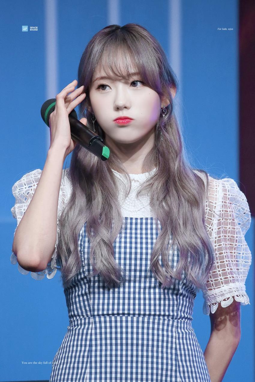 강아지랑 산책하는 우주소녀 루다 | 인스티즈