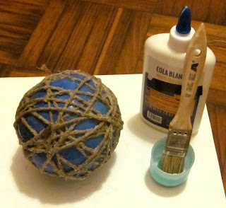 whitebluewhite: Bolas decorativas