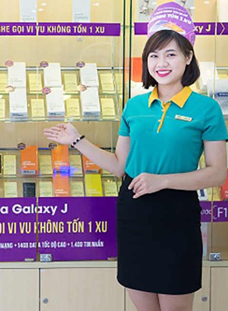 Nhân viên bán hàng tại Viettel Store