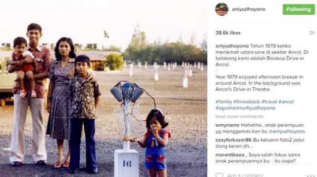 Beredar Foto Lawas Keluarga SBY, Siapa Sosok Gadis Kecil ini? Beredar Foto Lawas Keluarga SBY, Siapa Sosok Gadis Kecil ini?