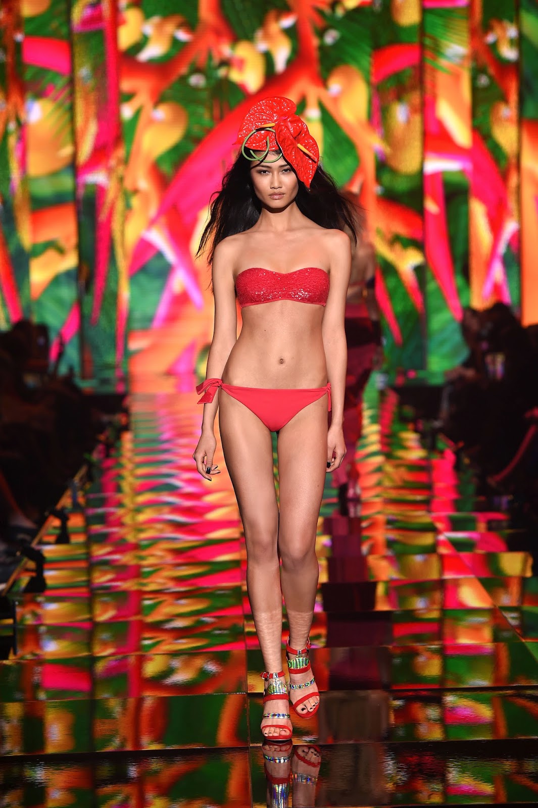 Куркова Calzedonia