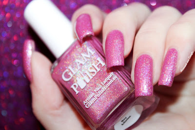 Swatch of the nail polish "Hey Mama" from Glam Polish