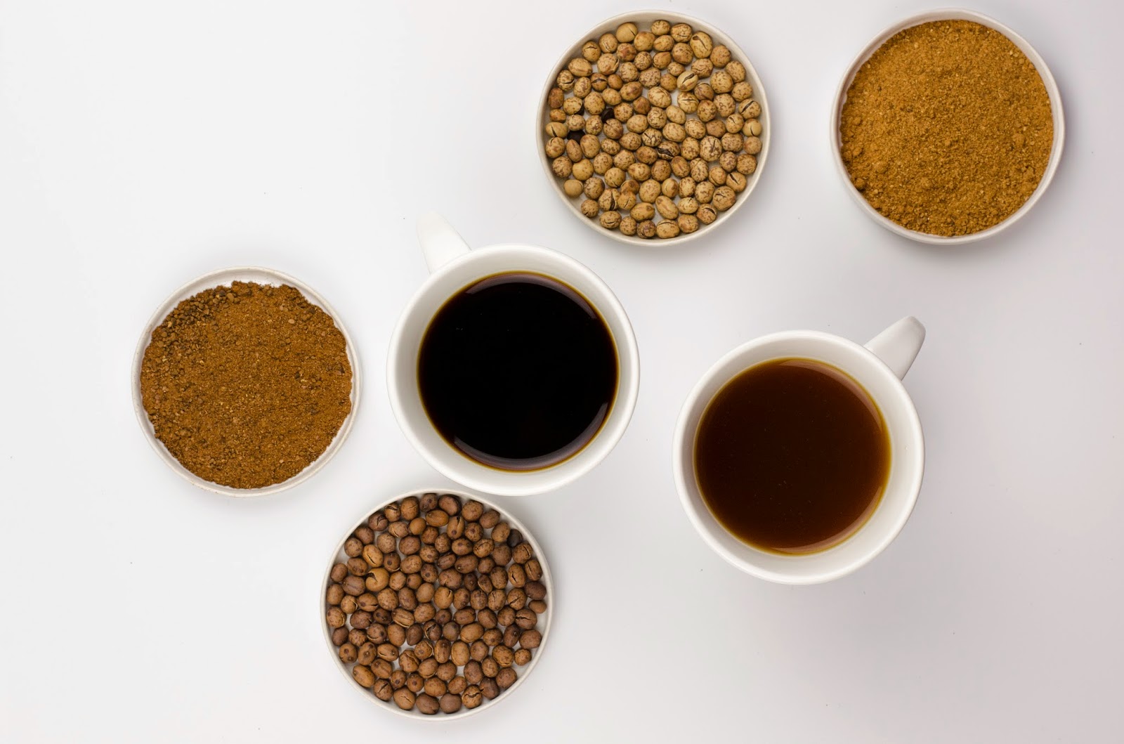 Растение заменитель кофе. Кофейный напиток. Кофезаменители. Кофе из злаков. Суррогат кофе.