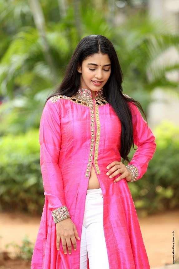 Daksha Nagarkar at Husharu Movie Songs Launch