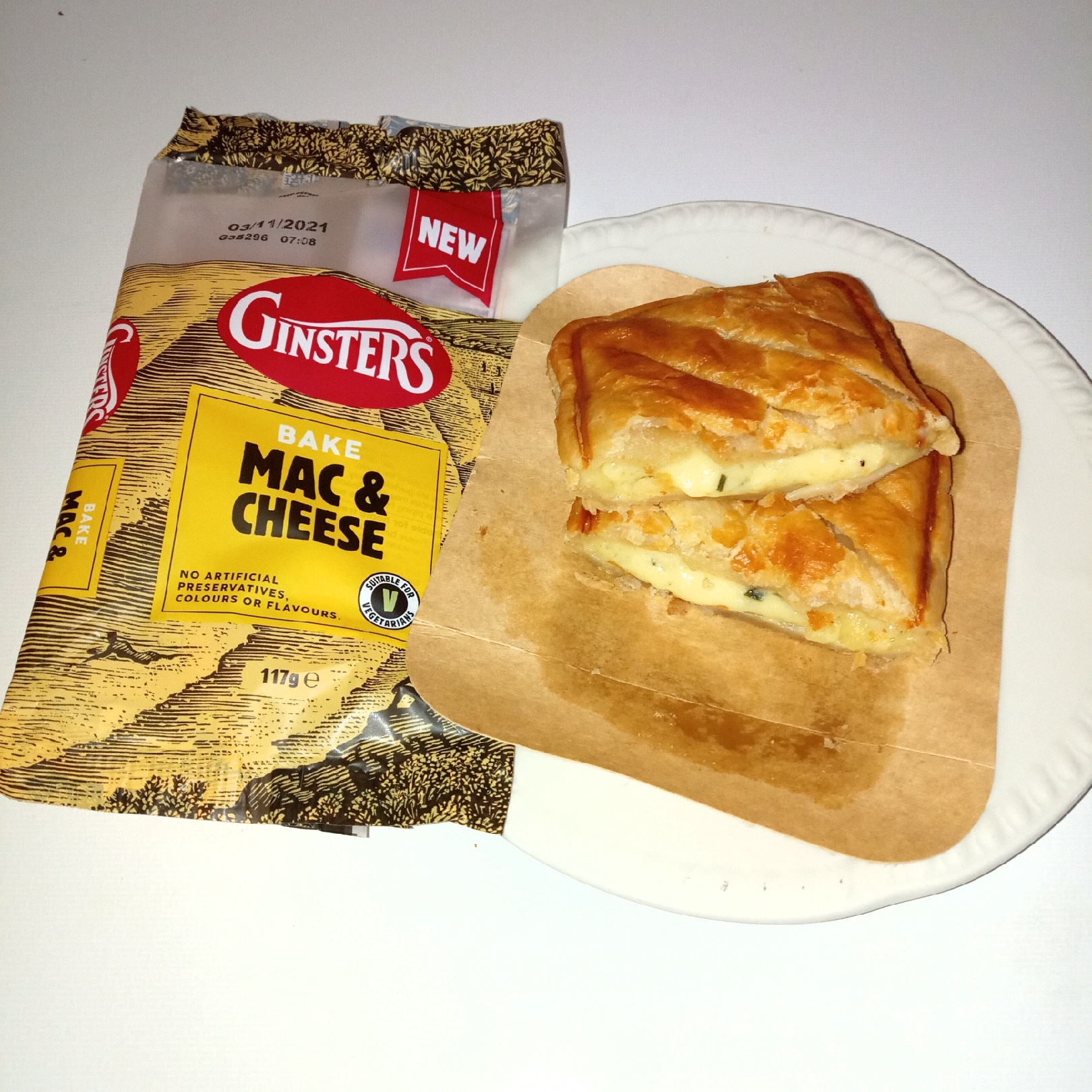 Supersupergirl's Food Reviews Ginsters new bakes Mac and Cheese and