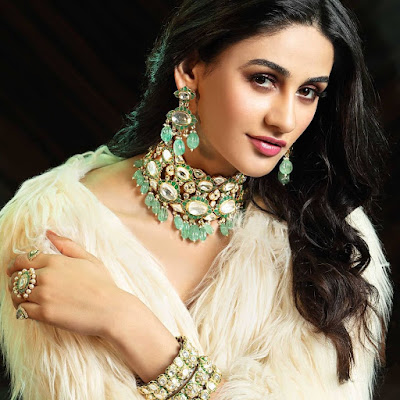 Aditi Arya  (Indian Actress) Wiki, Biography, Age, Height, Family, Career, Awards, and Many More...