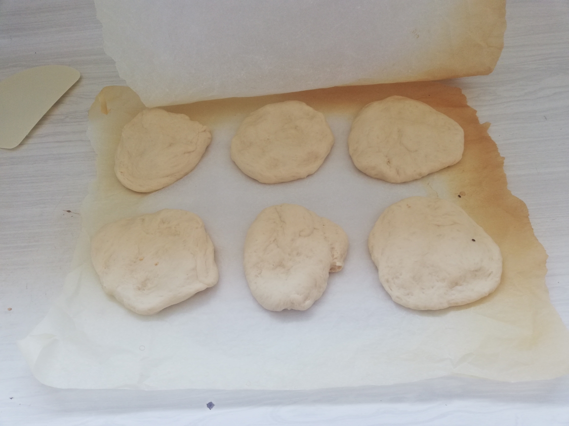 Bim to AM Pita, Tabbouleh &amp; Manakesh (zaatar pizza)