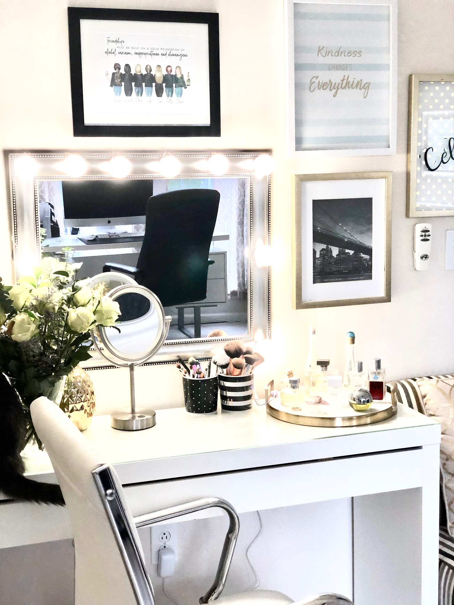 CHEAP & EASY DIY VANITY MIRROR! 💄💄💄