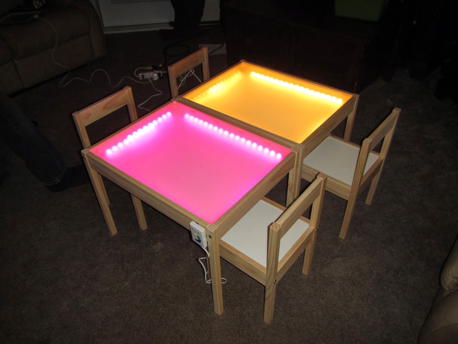 Adventures in Crafting by katyANDzucchini: DIY Light Table: Ikea