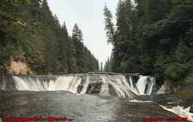 Middle Falls in Lewis River
