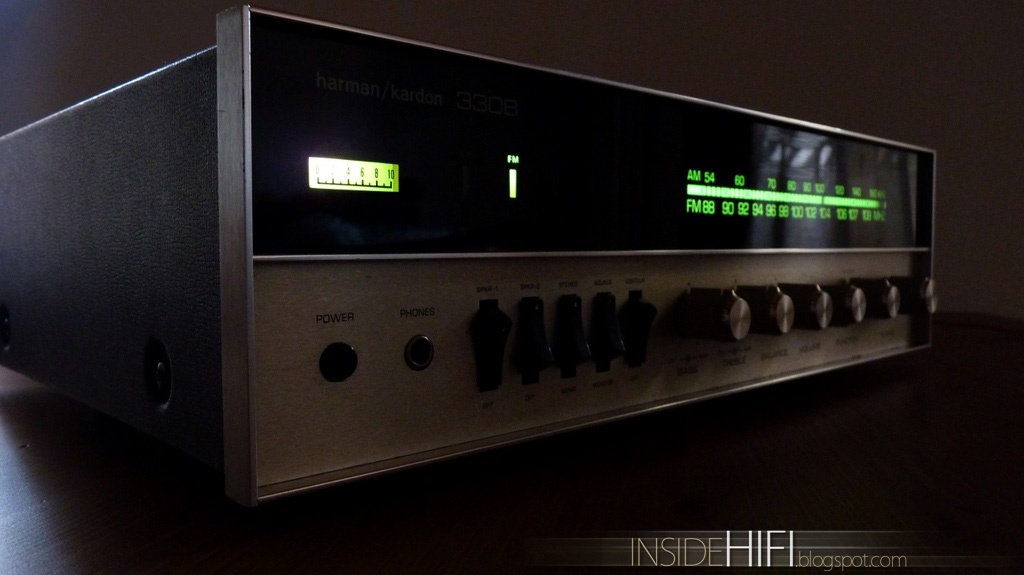 Inside Hi-Fi: Harman Kardon 330B