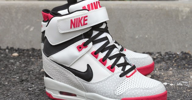 nike revolution high top
