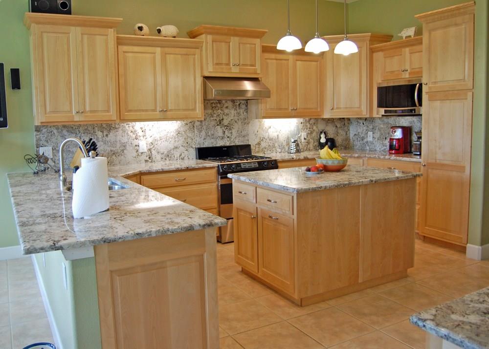 KITCHEN Paint Color Ideas Maple