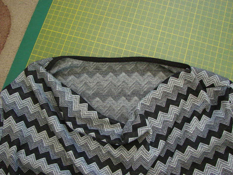 Free Sewing Tutorial: Drafting a Facing for a Cowl Neck Top | PoldaPop ...