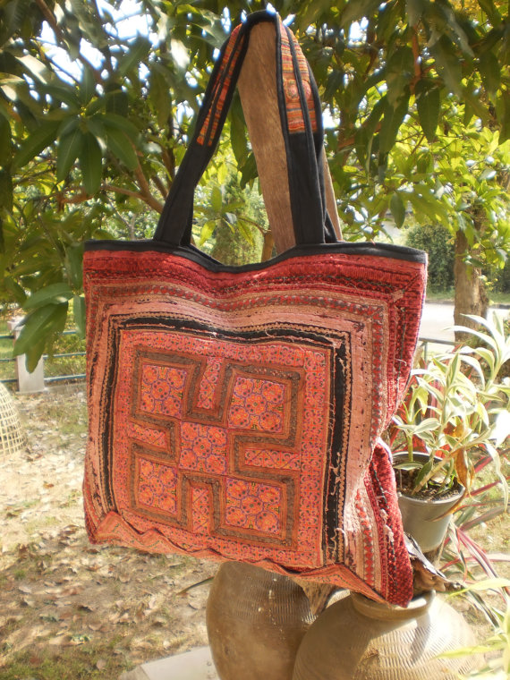 WICKED FAERIE QUEEN: DISCOVERING THE BEAUTY OF HMONG BAGS!
