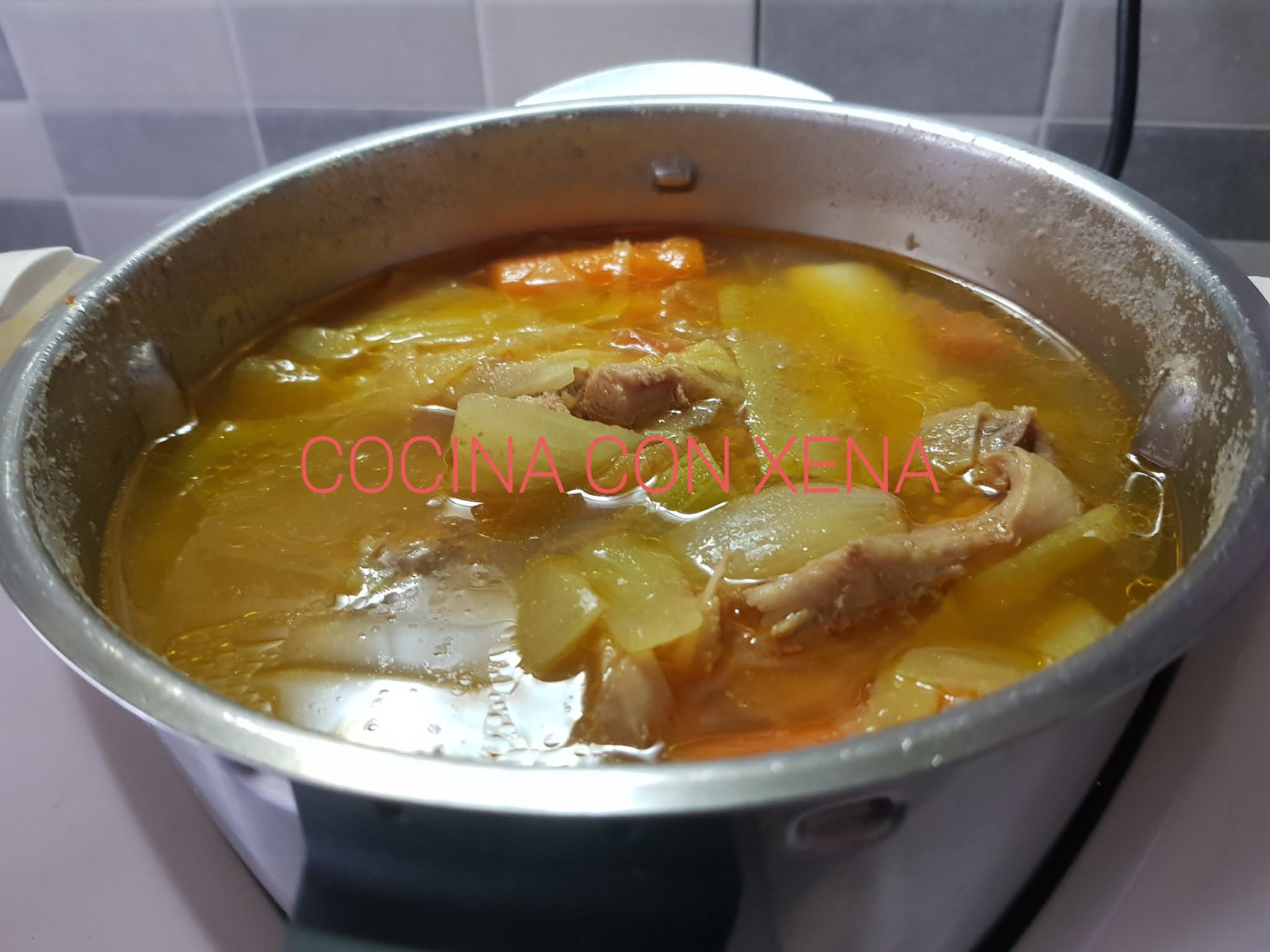 COCINA CON XENA Caldo de pollo + crema verdura con pollo, con Thermomix