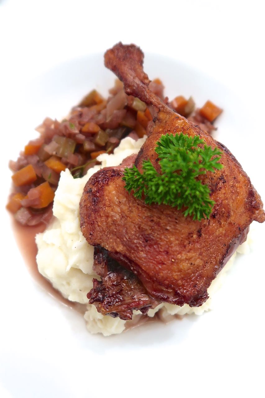 Scrumpdillyicious Crisp Wine Braised Duck Legs with Mashed Potato
