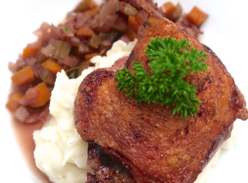 Scrumpdillyicious Crisp Wine Braised Duck Legs with Mashed Potato