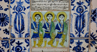 Mosaicos, con la técnica de Kutahya, en la Catedral de St. James. Jerusalén