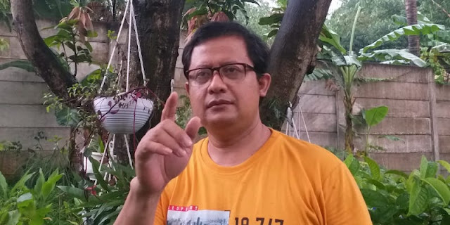 Ubedilah Badrun Urai Fakta Jokowi Abai Saran Cendekiawan Hingga Berbuntut Indonesia Dalam Bahaya Ubedilah Badrun Urai Fakta Jokowi Abai Saran Cendekiawan Hingga Berbuntut Indonesia Dalam Bahaya