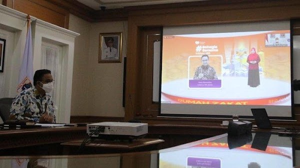 Gubernur Anies Raih Happines Award dan Tokoh Pemberdayaan Rumah Zakat 2020