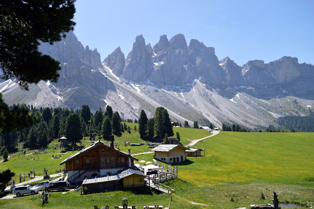 giro delle malghe val di funes geisleralm