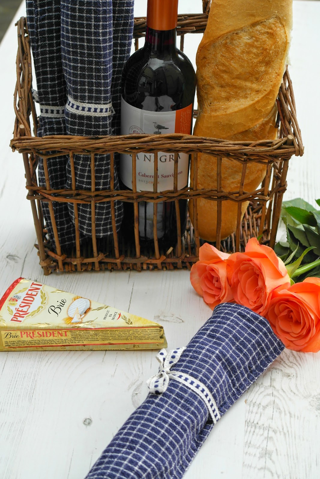 Me and my shadow How to make fabric cutlery rolls perfect for