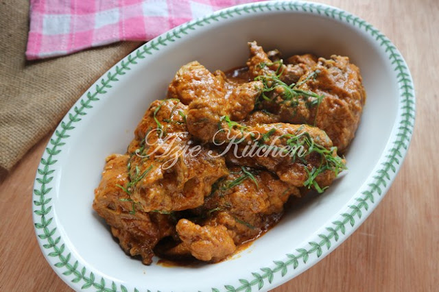 Rendang Ayam Untuk Hidangan Berbuka