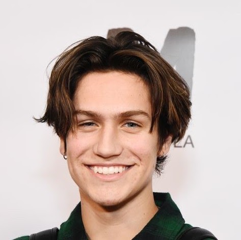 Chase Hudson Bio Wiki Net Worth Girlfriend Dating Family Sister Height Chase Hudson Bio Wiki Net Worth Girlfriend Dating Family Sister Height