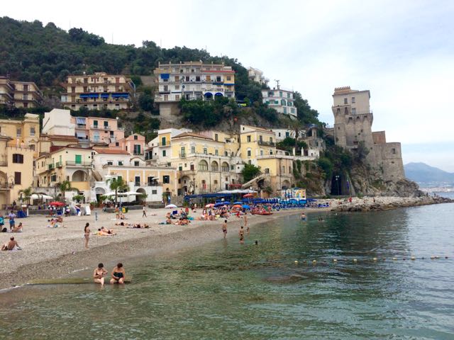 Where to eat and stay on the Amalfi Coast #SalernoC2C