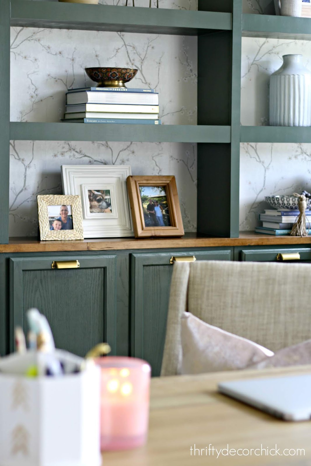 Wall of office built in bookcases REVEAL! Thrifty Decor Chick