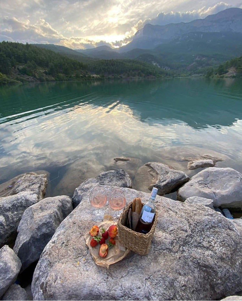 From Instagram | Summertime Inspiration: The Most Beautiful Picnics