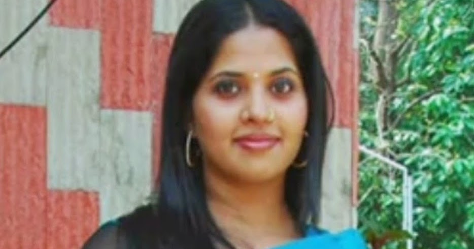 mallu serial actress navel pics mallu serial actress navel pics