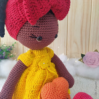 Boneca JUJU em Amigurumi