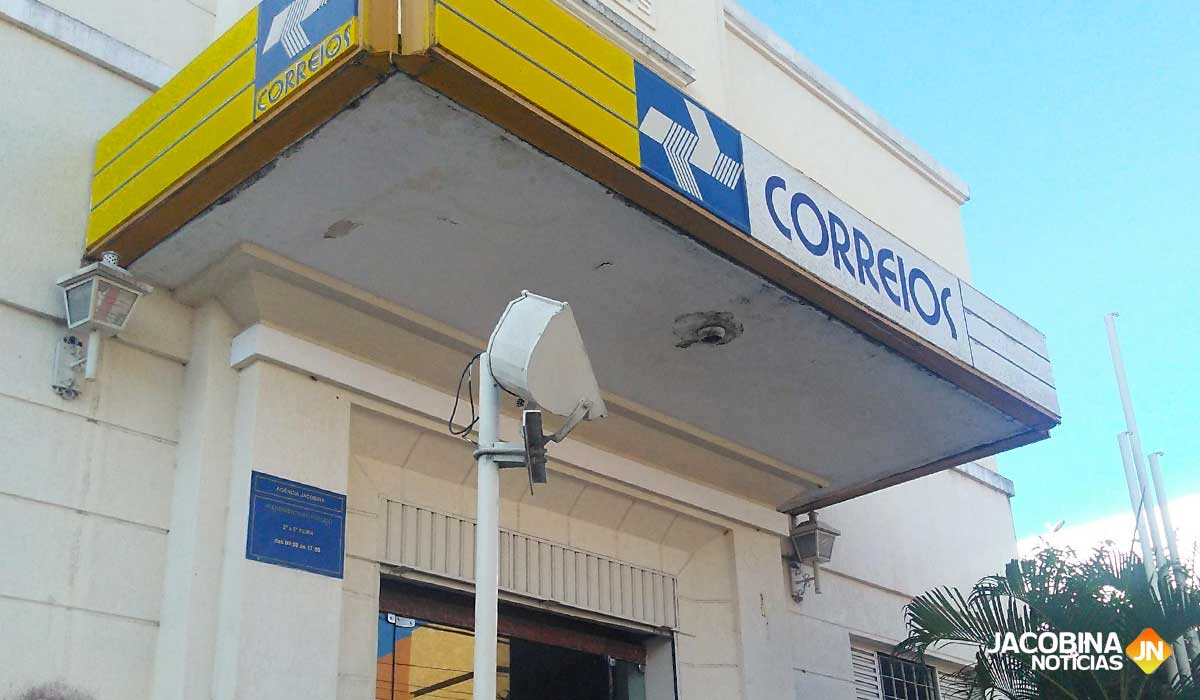 Contra privatização, trabalhadores dos Correios falam em greve