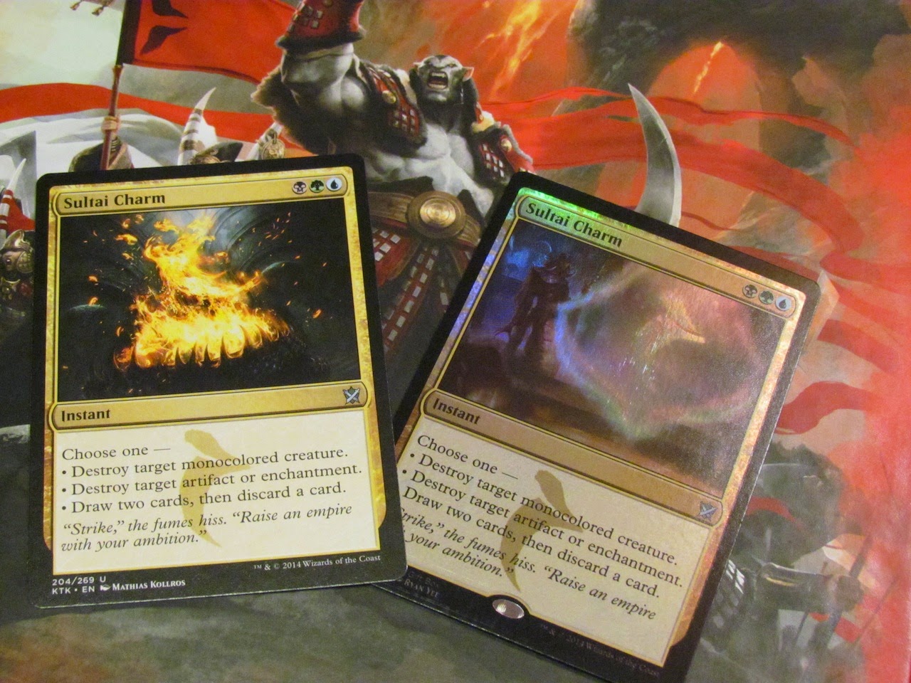 MTG Realm KTK Holiday Gift Box