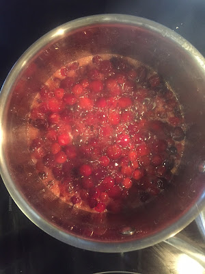 cranberry sauce cooking