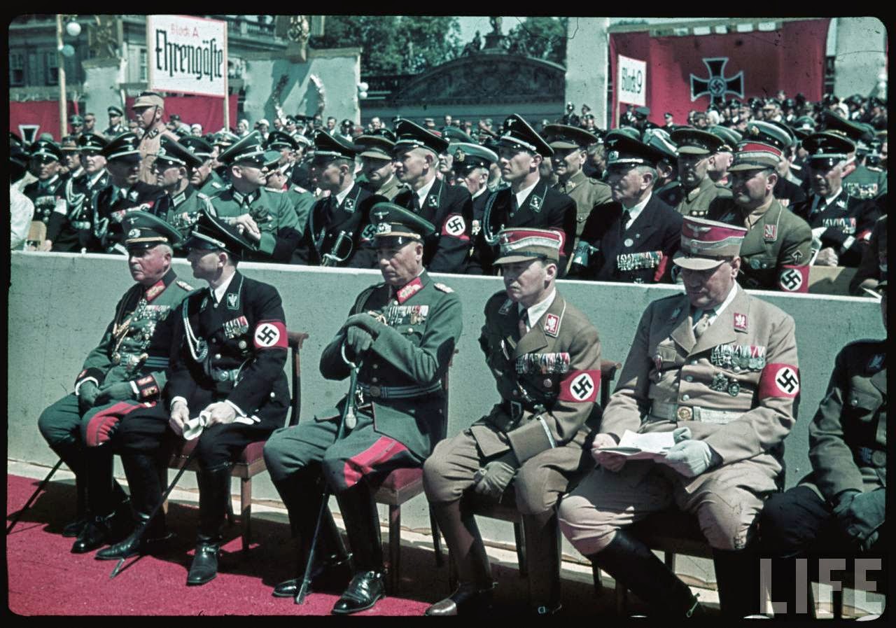 Фашистская германия парад. Хьюго Ягер.