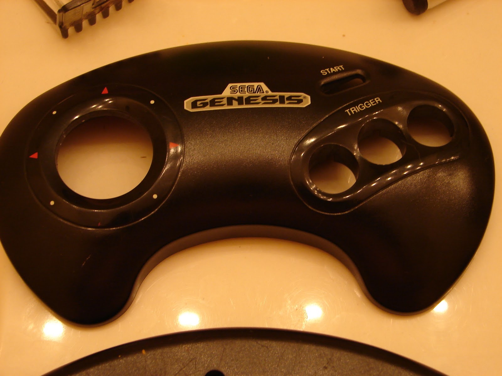 The Guy With Not Enough Time On His Hands!: Cleaning a Sega Genesis